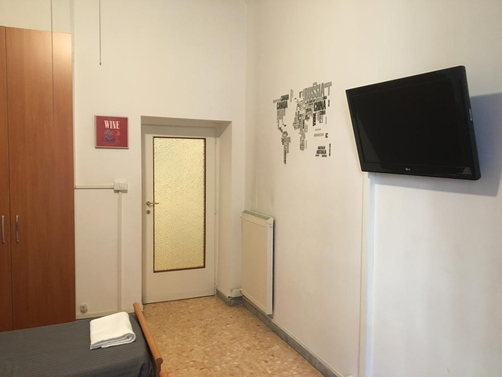 Delightful Apartment 100 Meters From The Colosseum Buitenkant foto