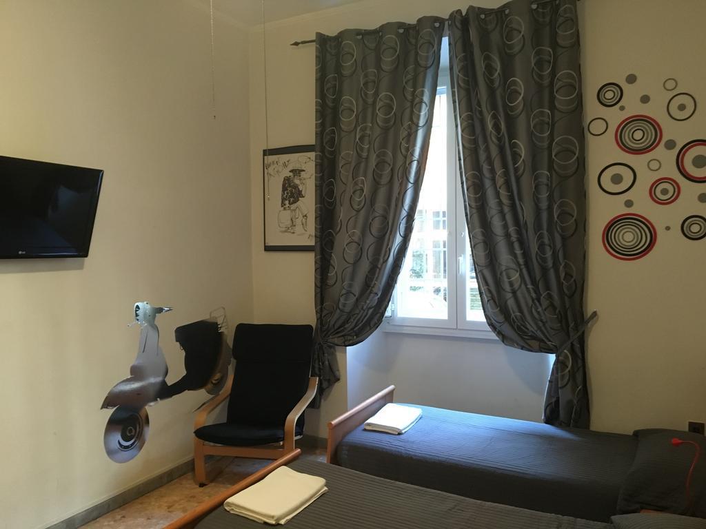 Delightful Apartment 100 Meters From The Colosseum Buitenkant foto